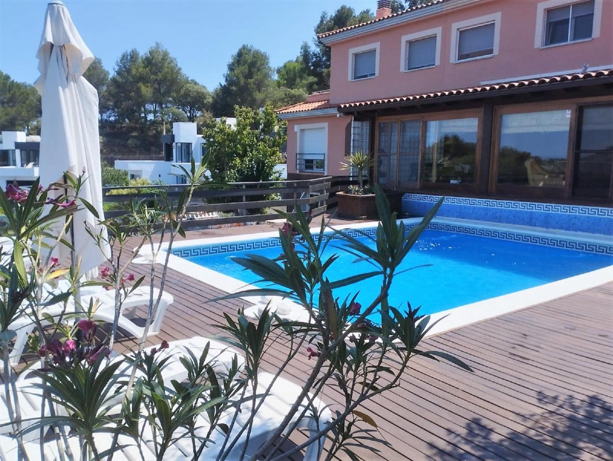 VILLA DU LAC spéciale FAMILLE, piscine et CONFORT Riudecanyes Extérieur photo