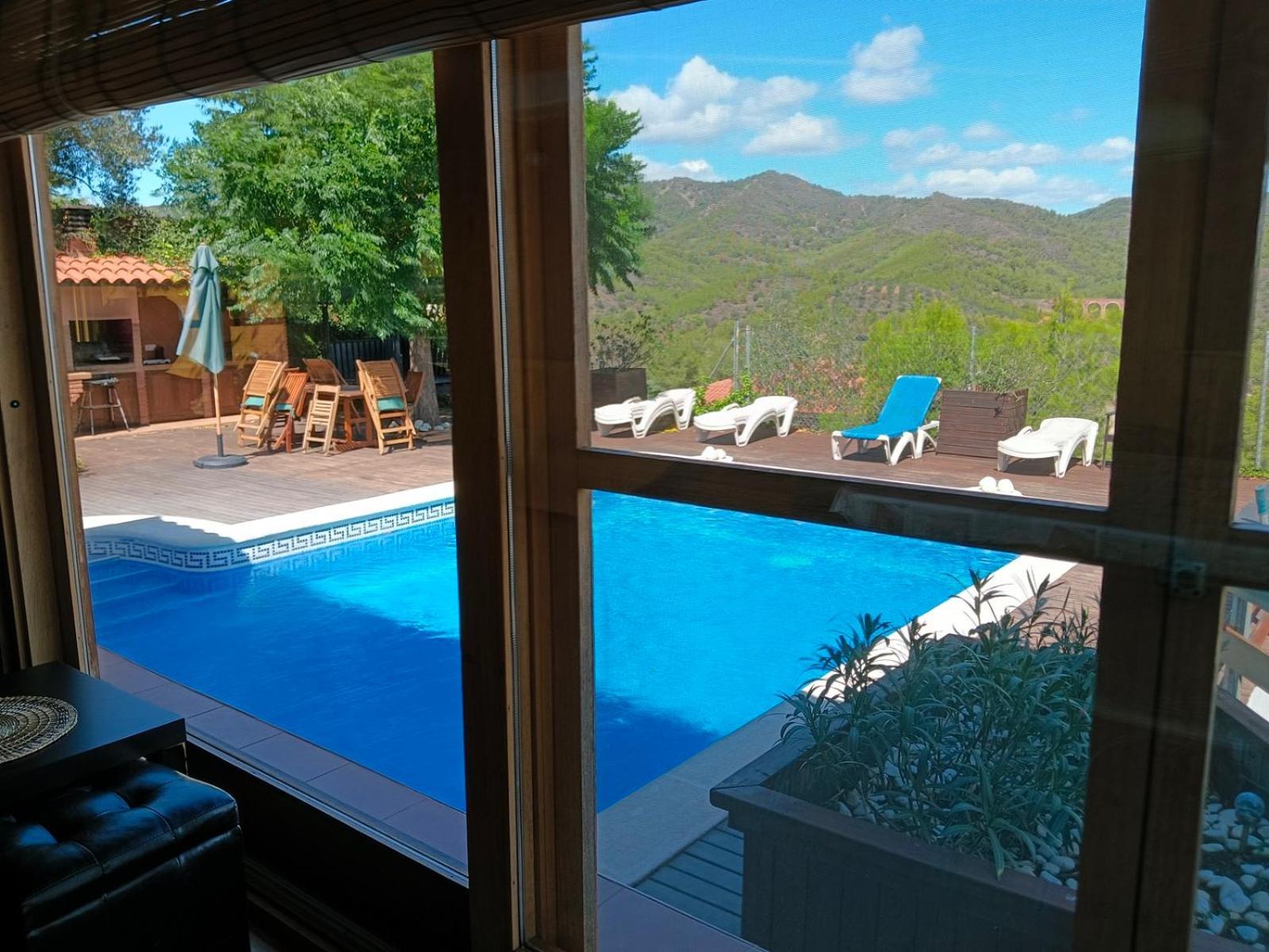 VILLA DU LAC spéciale FAMILLE, piscine et CONFORT Riudecanyes Extérieur photo