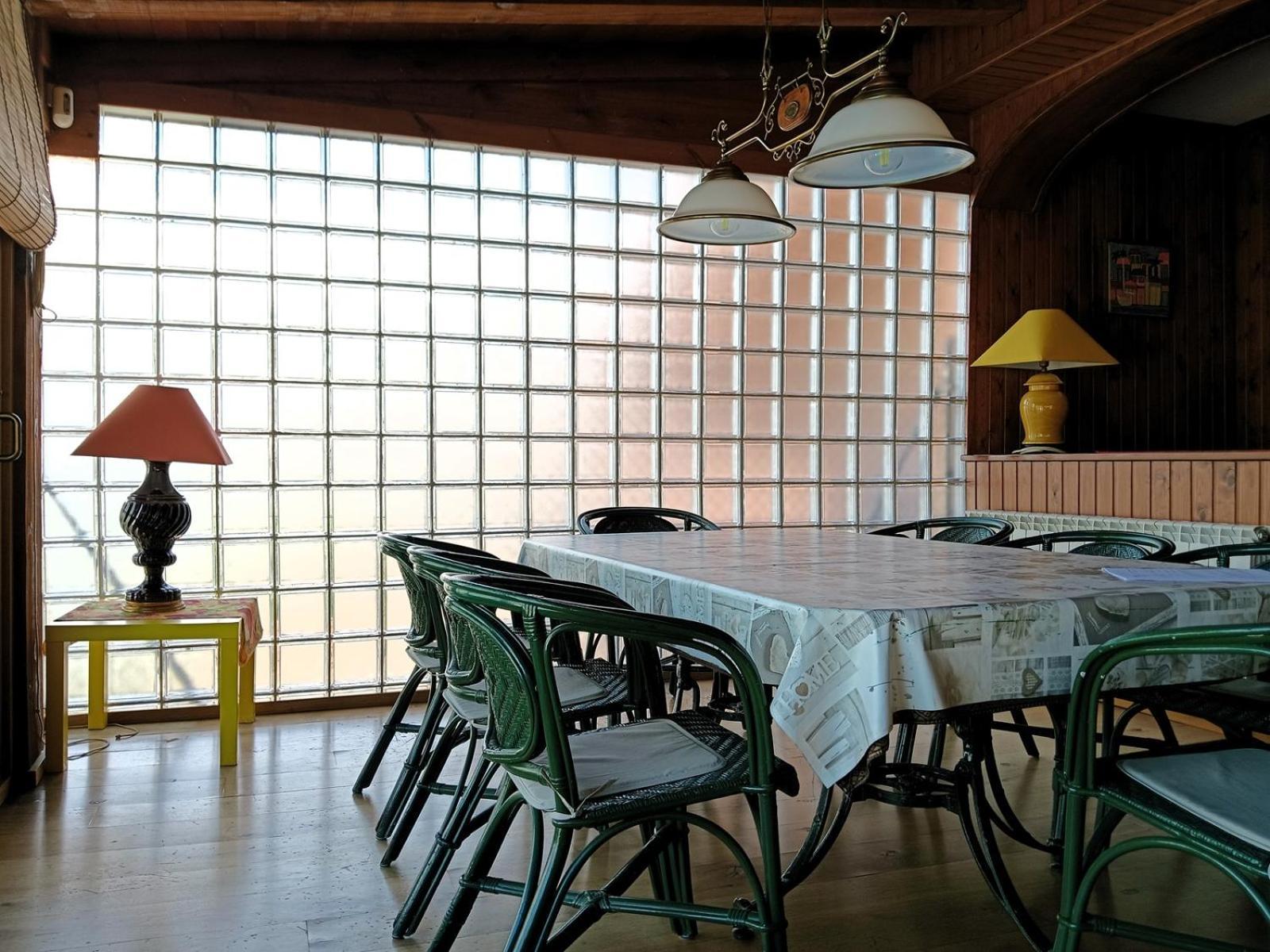 VILLA DU LAC spéciale FAMILLE, piscine et CONFORT Riudecanyes Extérieur photo